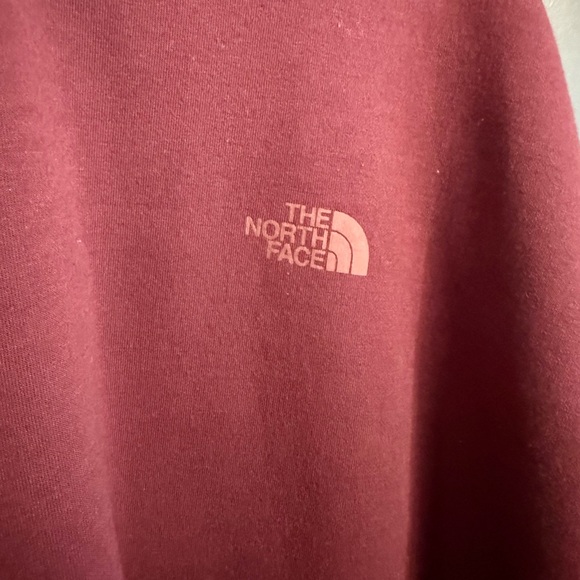 The North Face Women's Short Sleeve Top in Burgundy - Picture 5 of 5